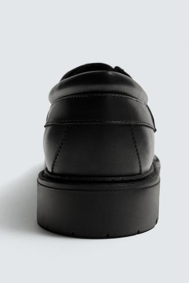 CHAUSSURES BATEAU - Noir de Zara - Image 5