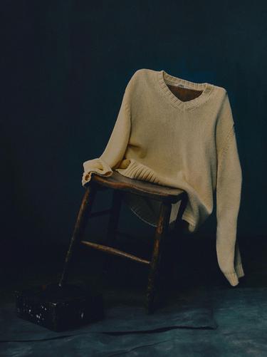 SUÉTER COM TEXTURA GOLA EM V - Amarelo da Zara - Imagem 0