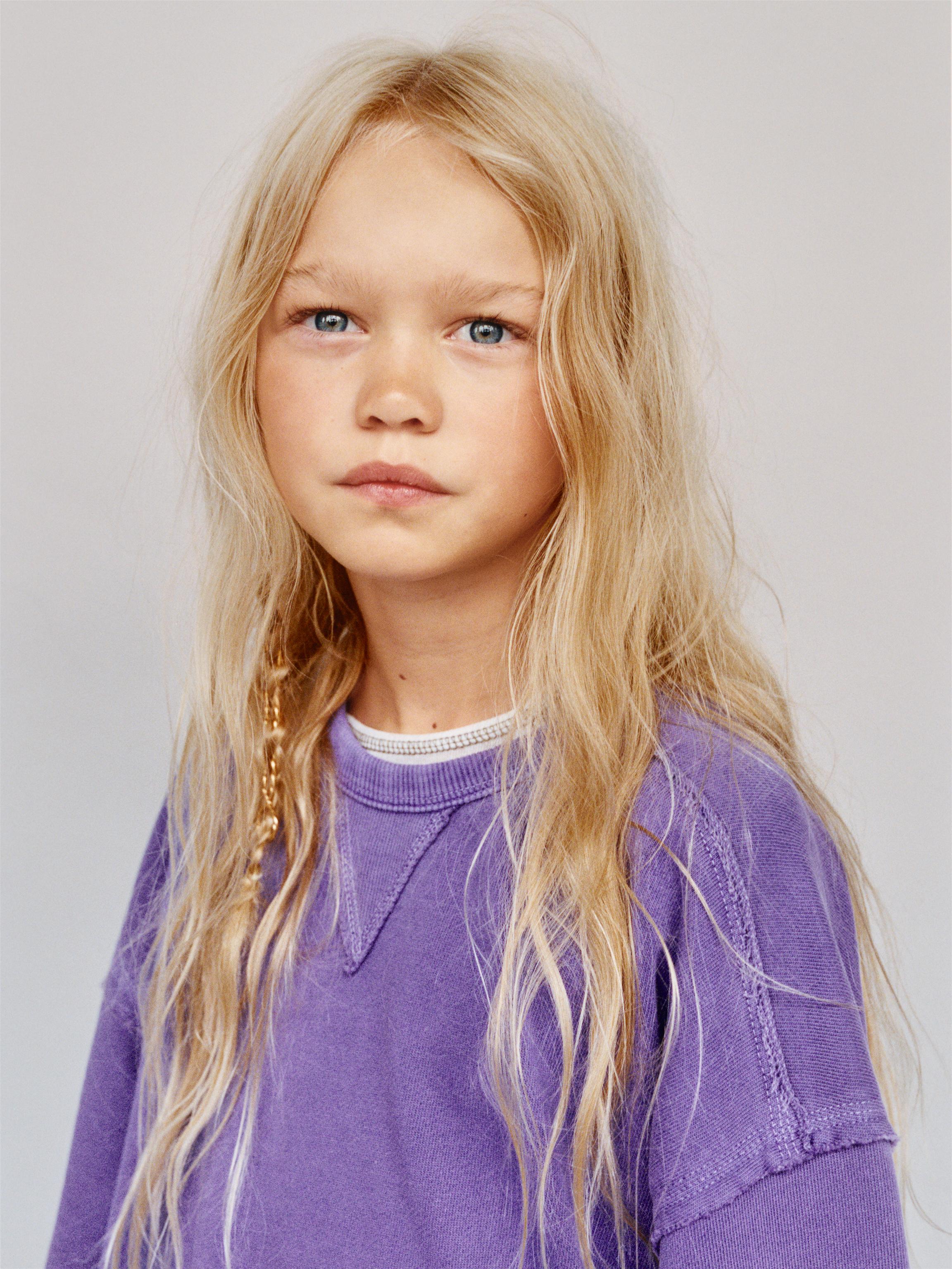 STITCHED PLAIN SWEATSHIRT — Lilac