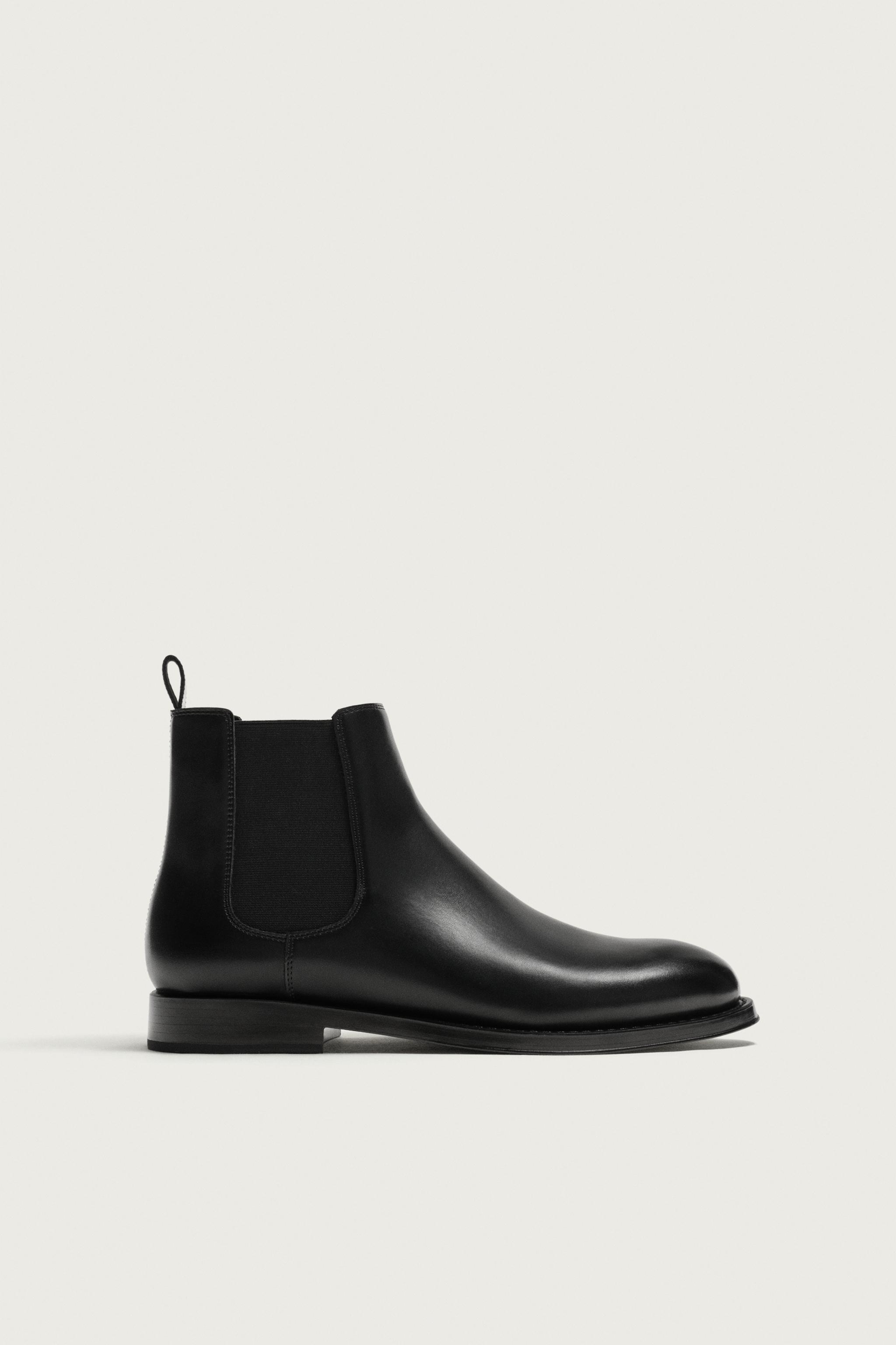 POINTED-TOE CHELSEA BOOTS