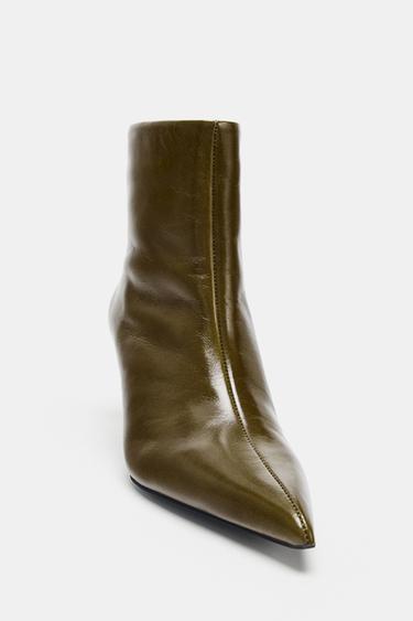 BOTTINES EN CUIR À TALONS INCURVÉS - Vert de Zara - Image 5