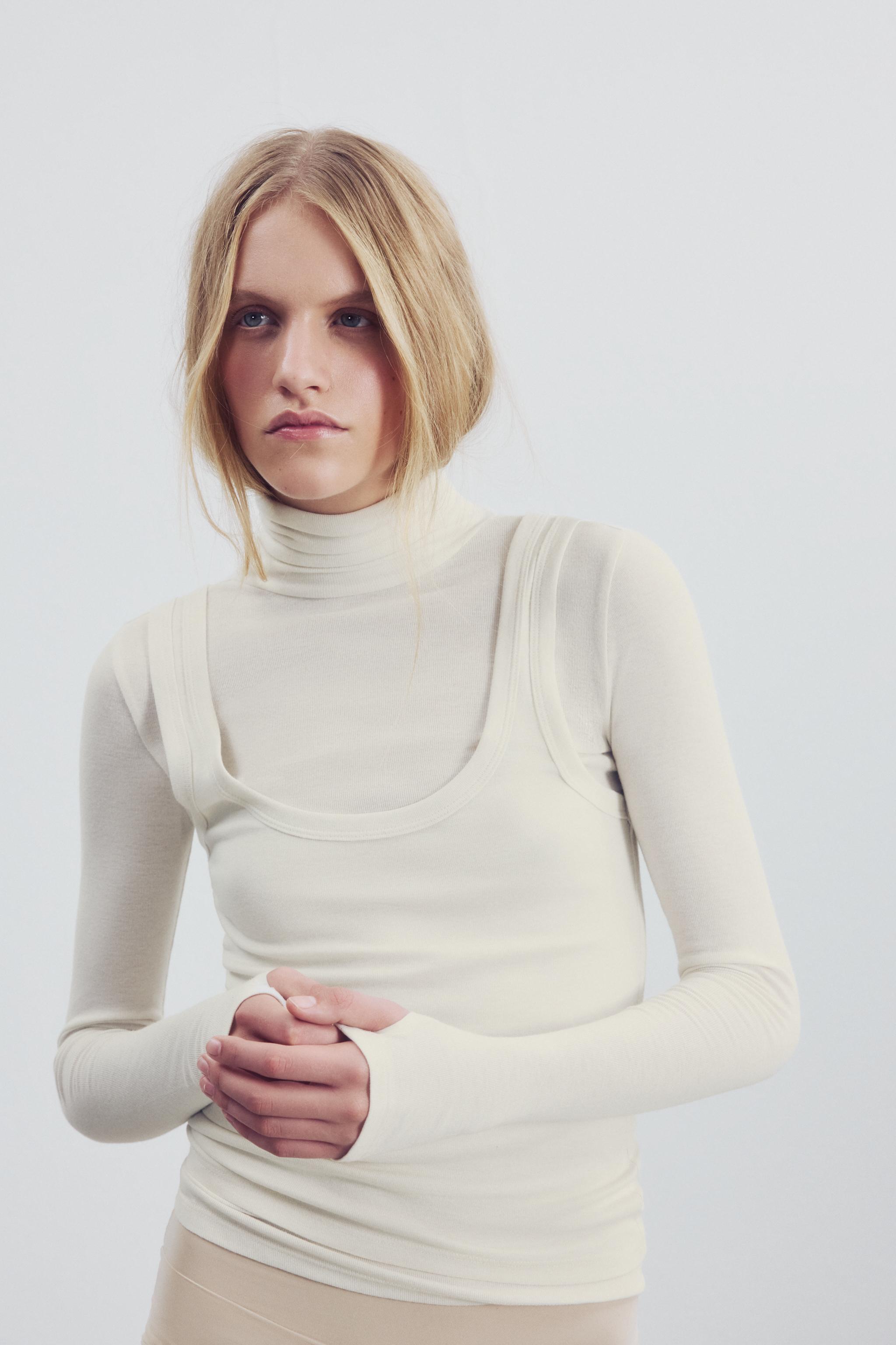 DOUBLE-LAYER EFFECT T-SHIRT