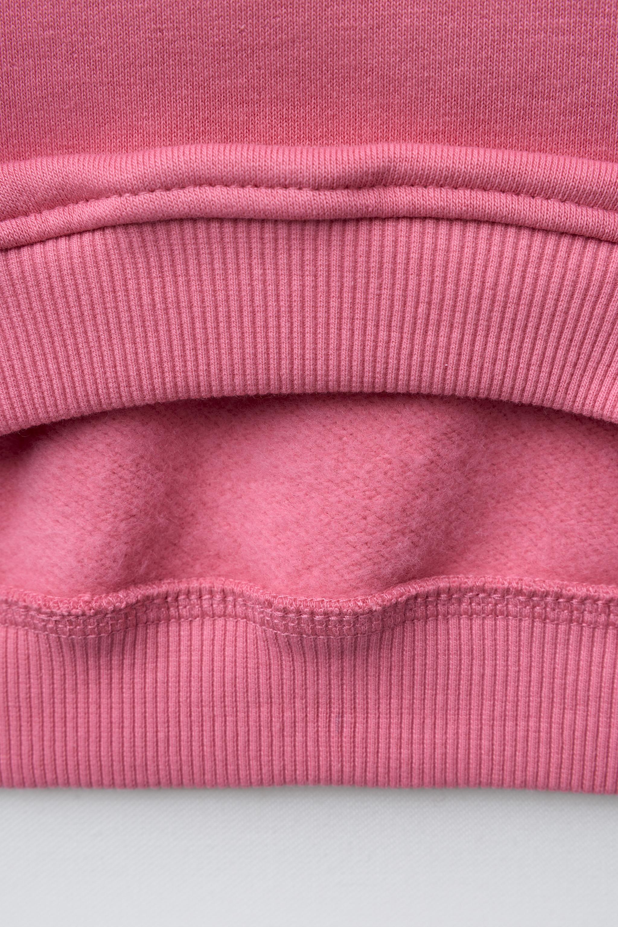 SWEAT BRODÉ CAPYBARA ET CŒUR
