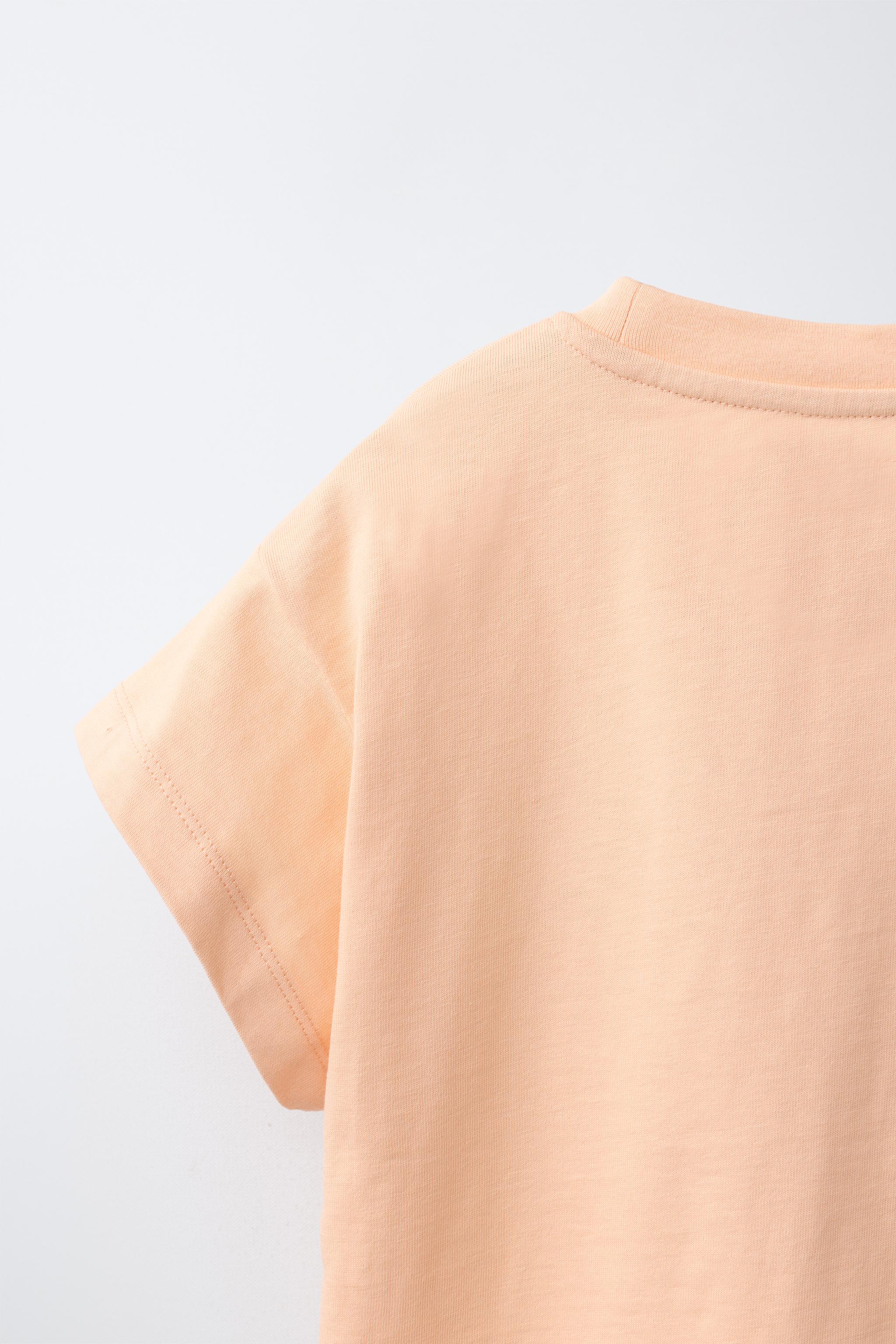 EMBROIDERED PATCH T-SHIRT