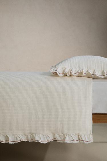 KIDS' TEXTURED BEDSPREAD WITH RUFFLE TRIM - Orange by Zara - Image 2