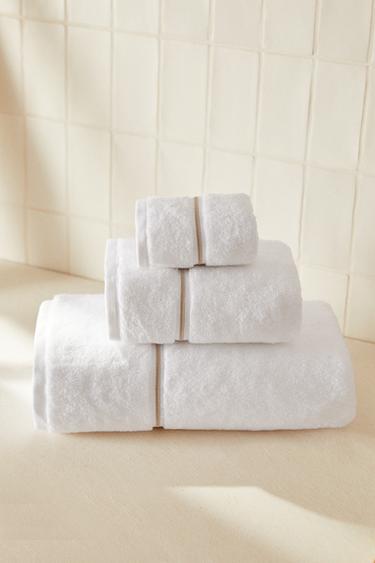 SERVIETTE DE BAIN FESTON BRODÉ - Beige de Zara - Image 5