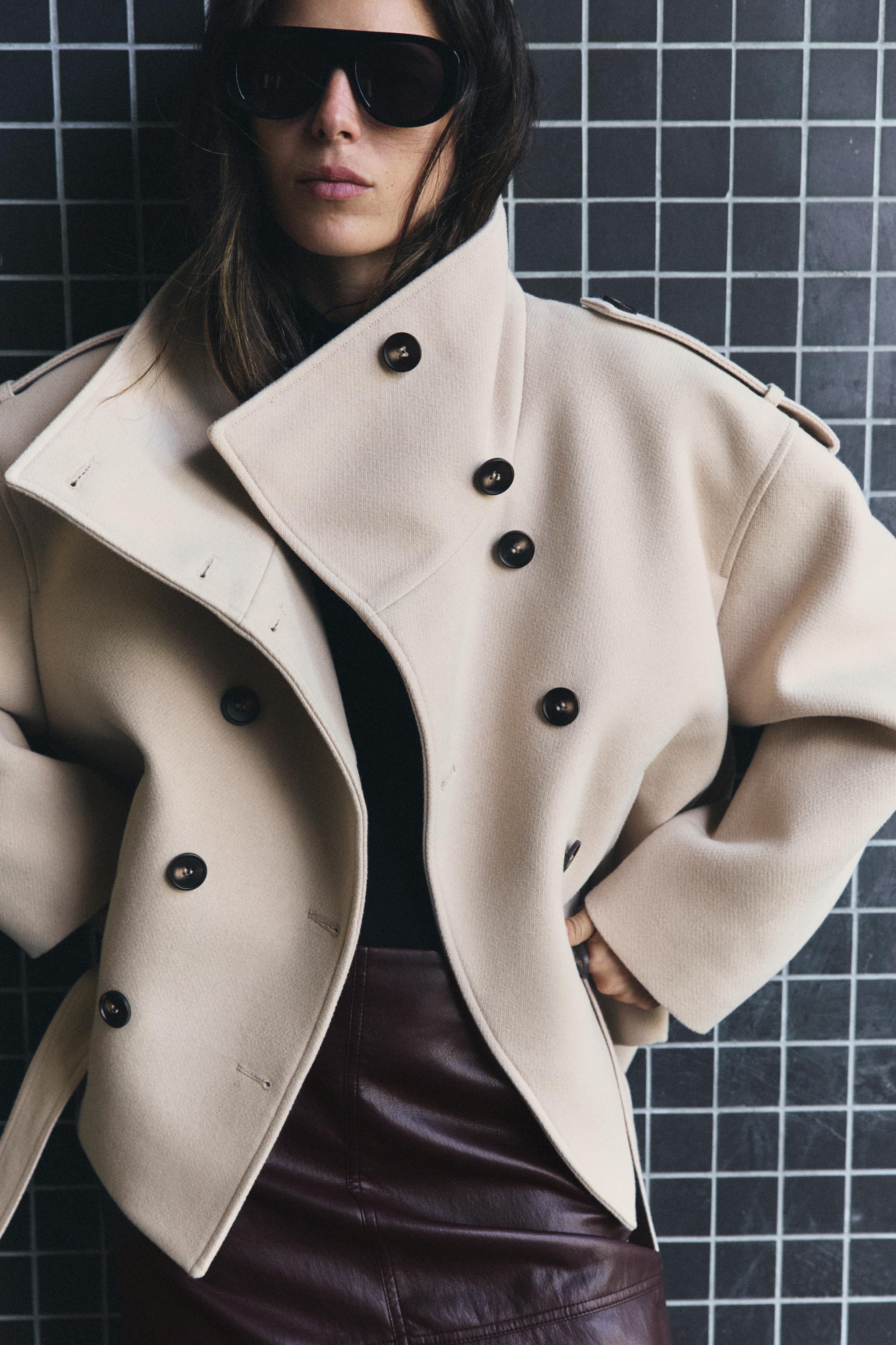 HIGH-NECK BELTED SHORT COAT