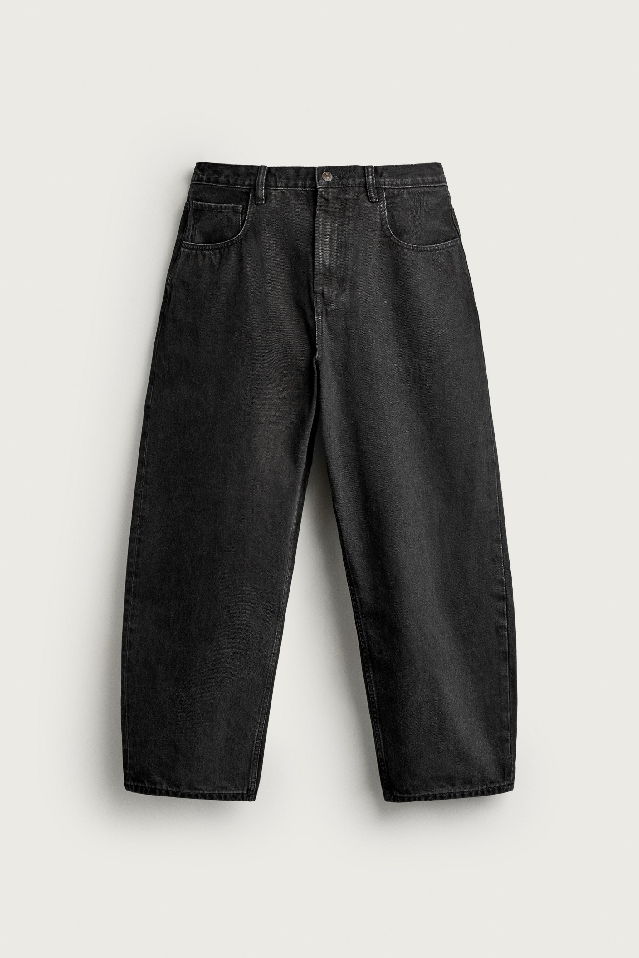TAPERED WIDE-FIT JEANS — Black