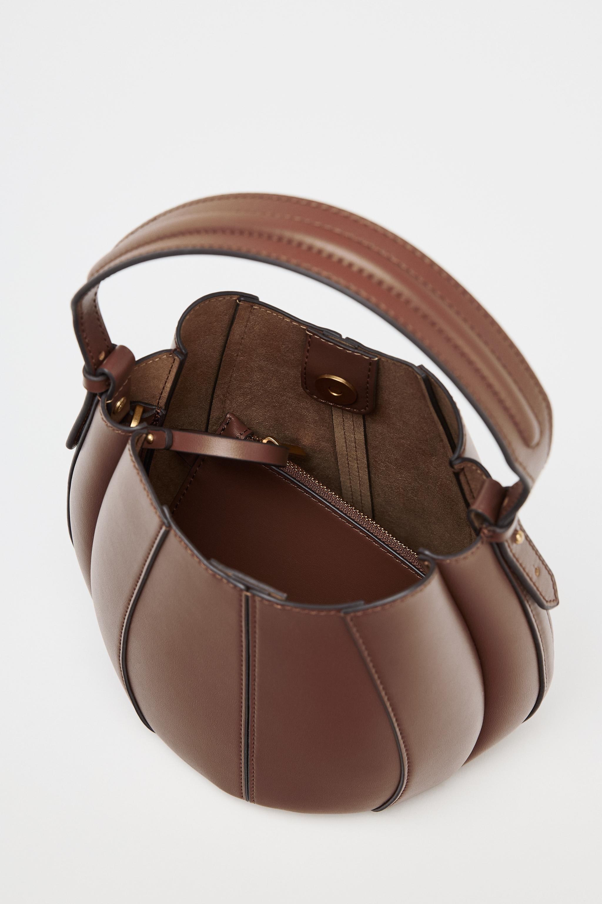 ☆ドイツ発*ZARA*新作*スティッチバケットバッグ/DARK TAN☆ ZARA トップステッチ バケットバッグ - メルカリ