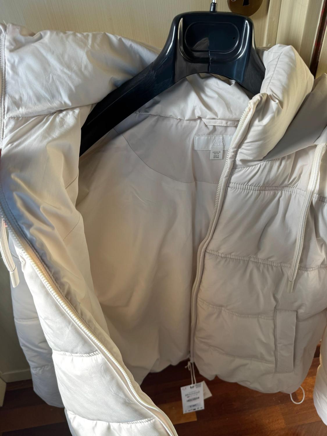 HOODED PUFFER JACKET - Image 8