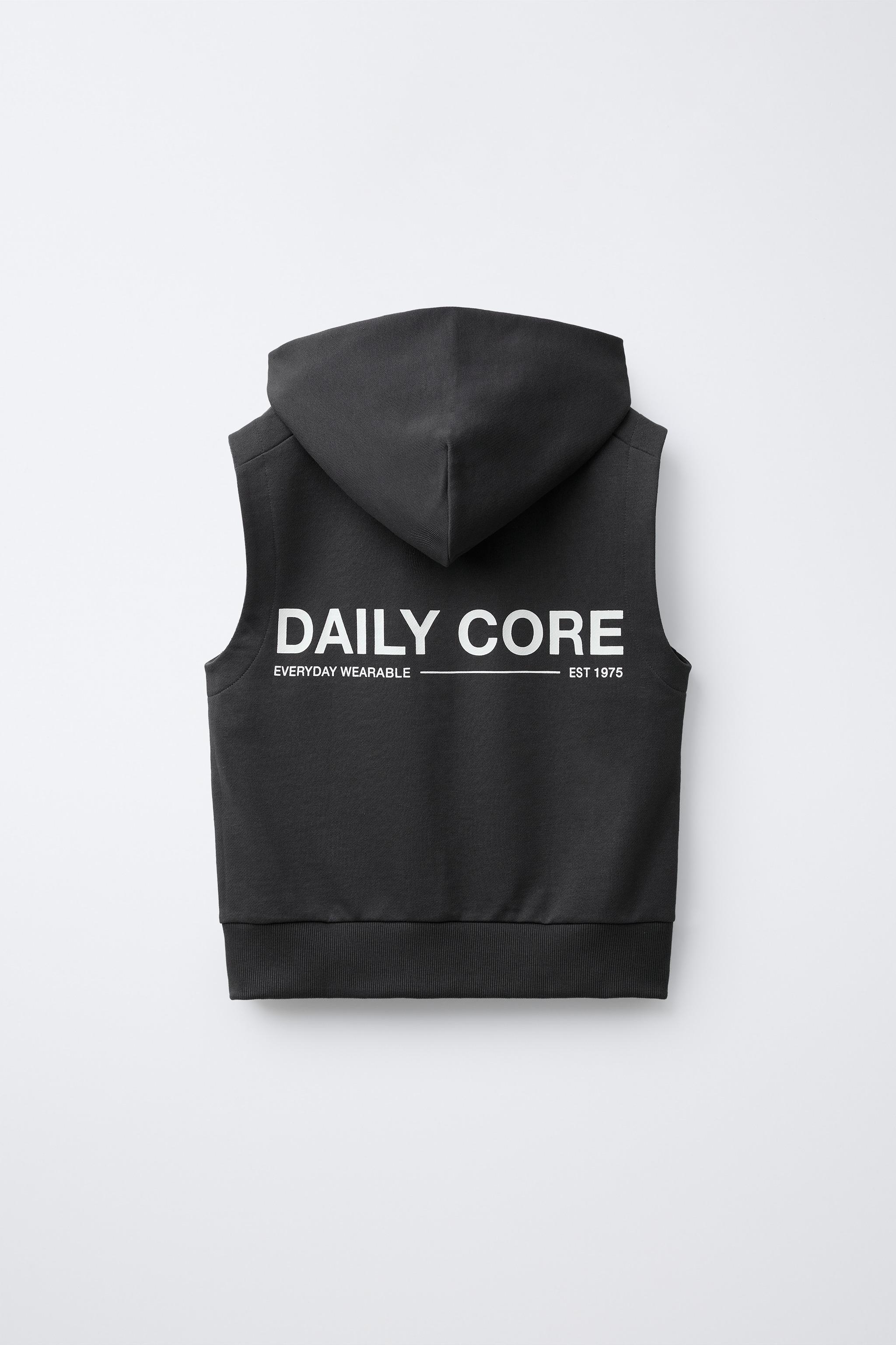 HOODED JOGGING VEST