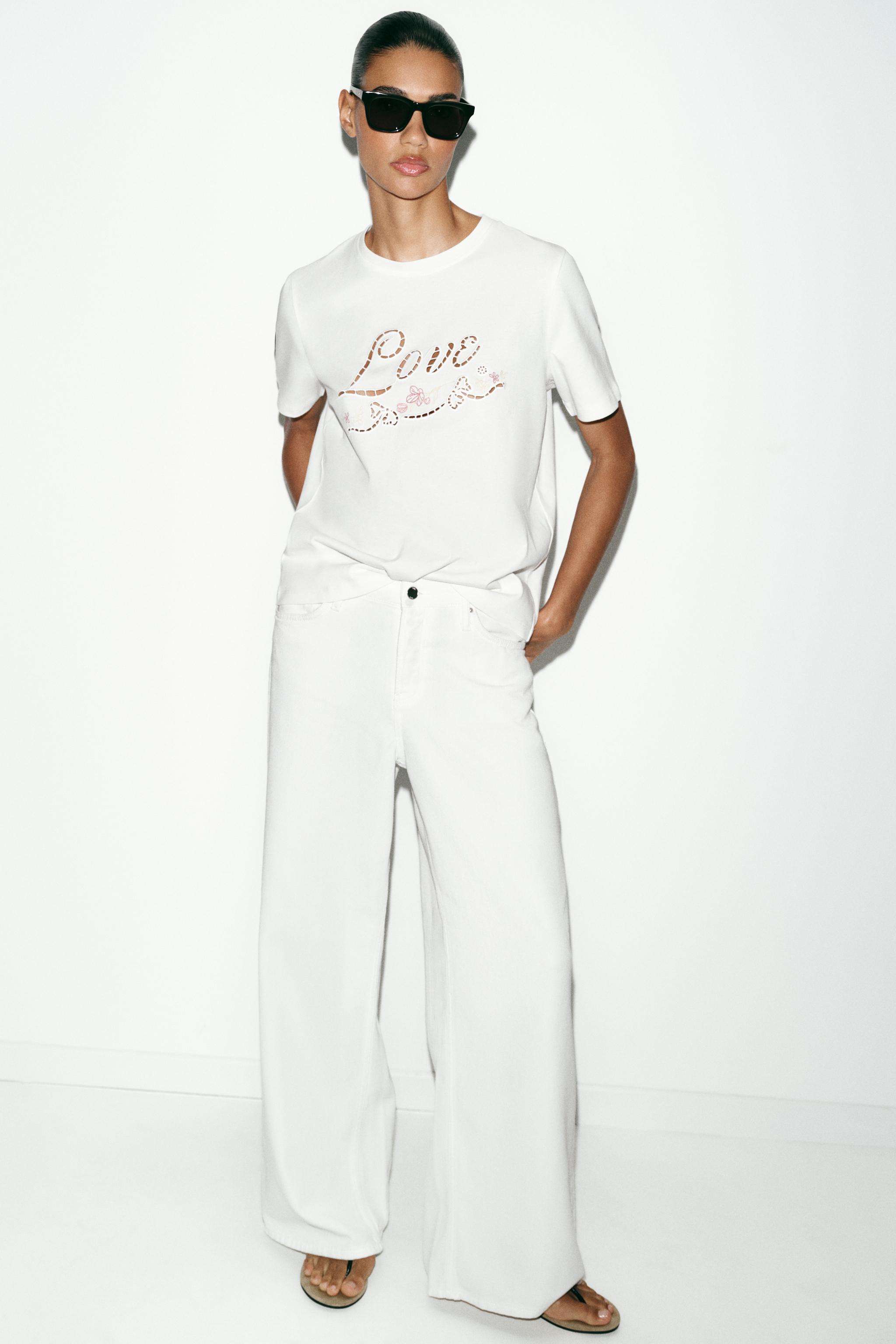 T-SHIRT BRODERIES ET INSCRIPTION
