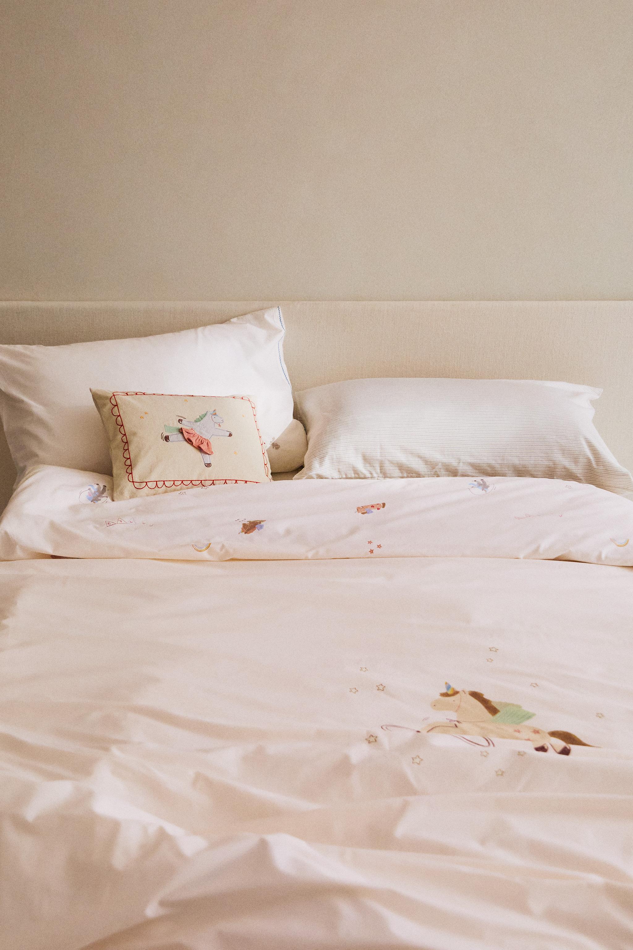 KIDS' REVERSIBLE UNICORN DUVET COVER