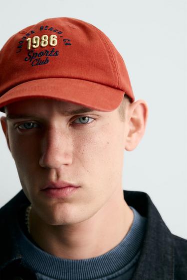 CASQUETTE À INSCRIPTION BRODÉE - Rouge de Zara - Image 3