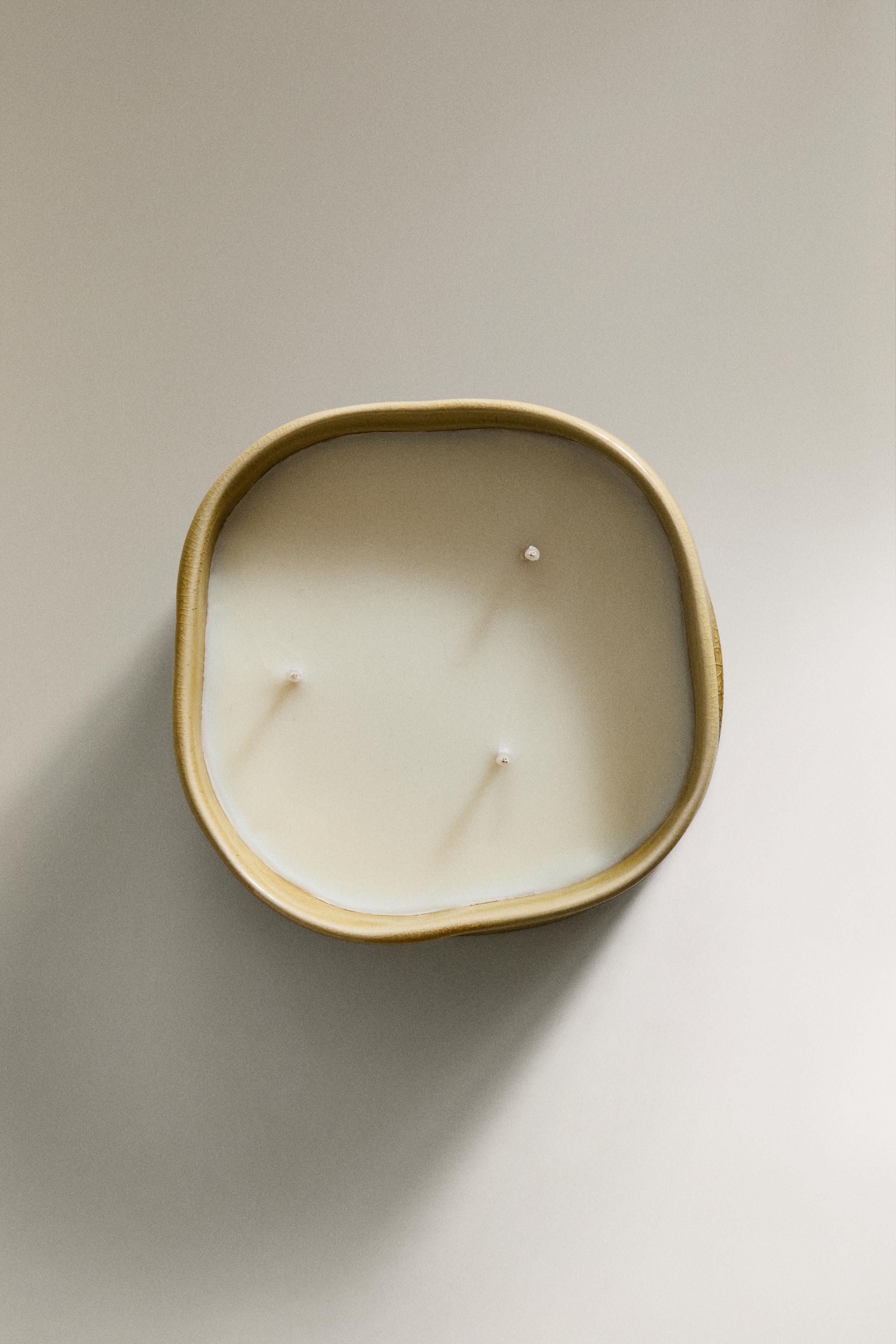 (170 G) FLORAL BEYOND SCENTED CANDLE