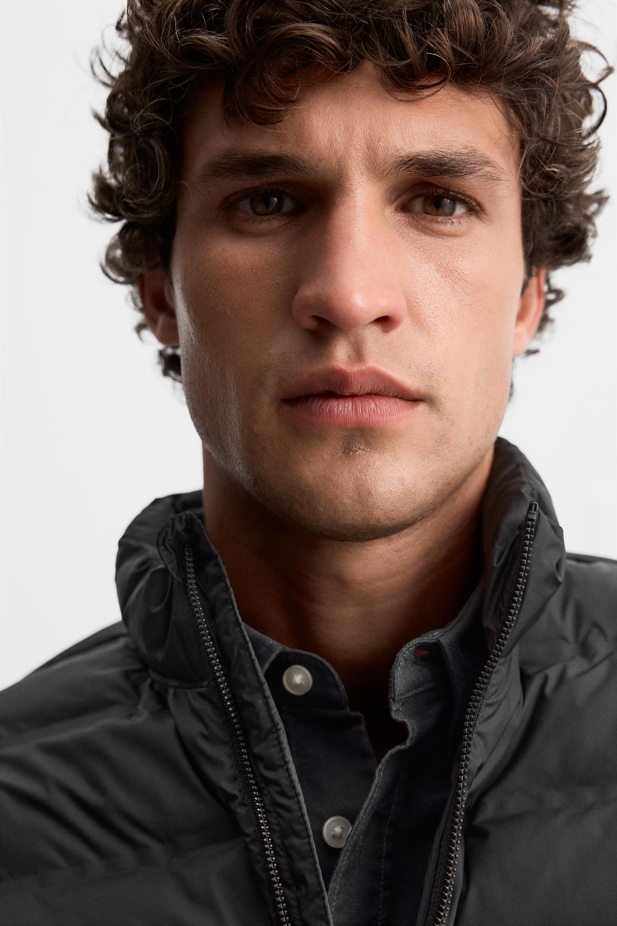 LIGHTWEIGHT PUFFER VEST - Navy blue | ZARA United States