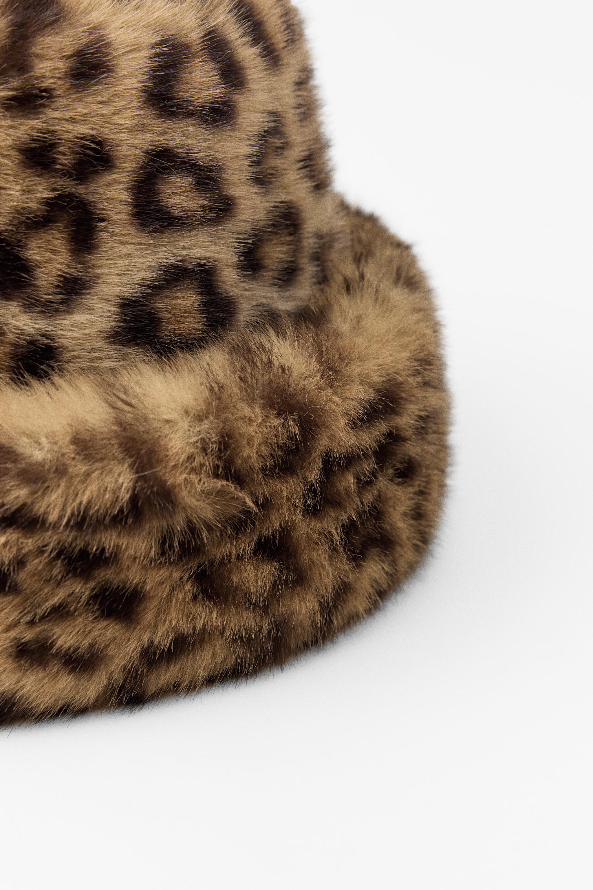 ZARA アニマル柄フェイクファーイヤーマフ 3920/052 FAUX FUR ANIMAL PRINT EAR MUFFS - Leopard | ZARA United States