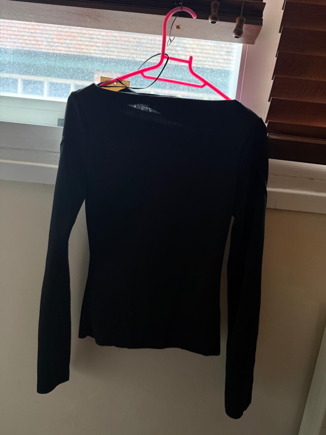 SLIT SLEEVE TOP - Image 4