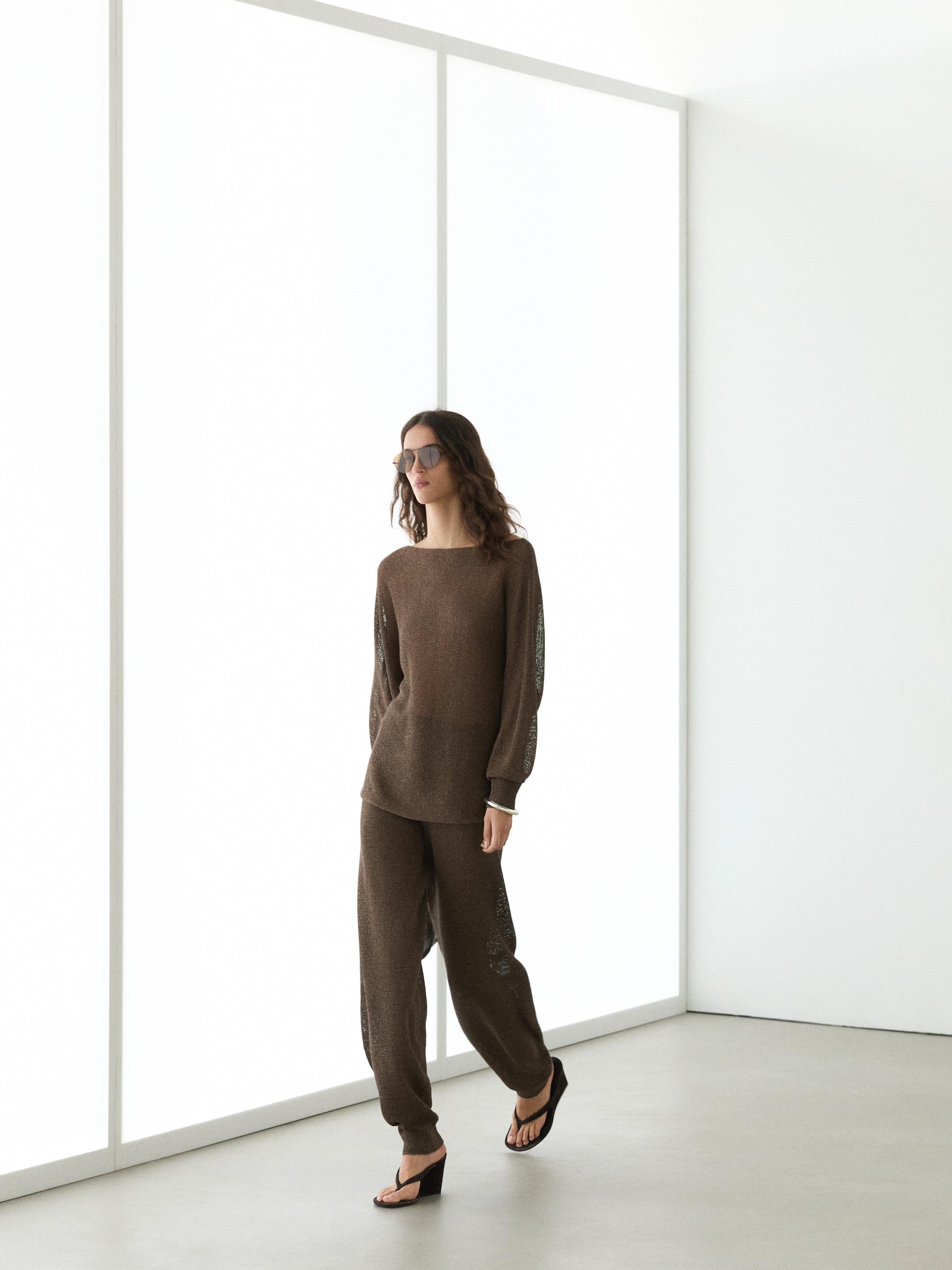 Total look balloon fit knit trousers — Brown