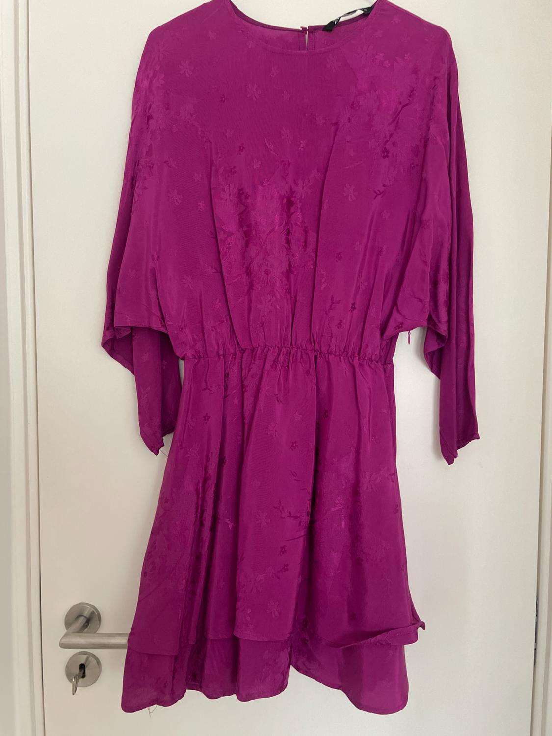 SATIN-FINISH JACQUARD DRESS