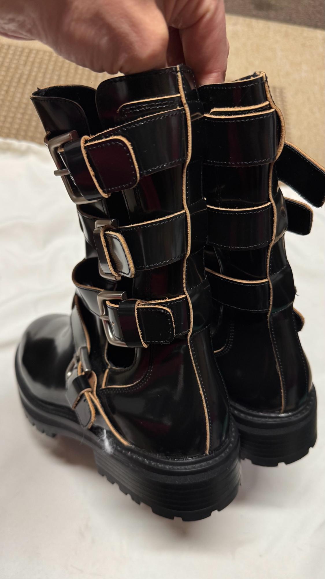 LEATHER CUT-OUT ANKLE BOOTS WITH BUCKLES - Image 5