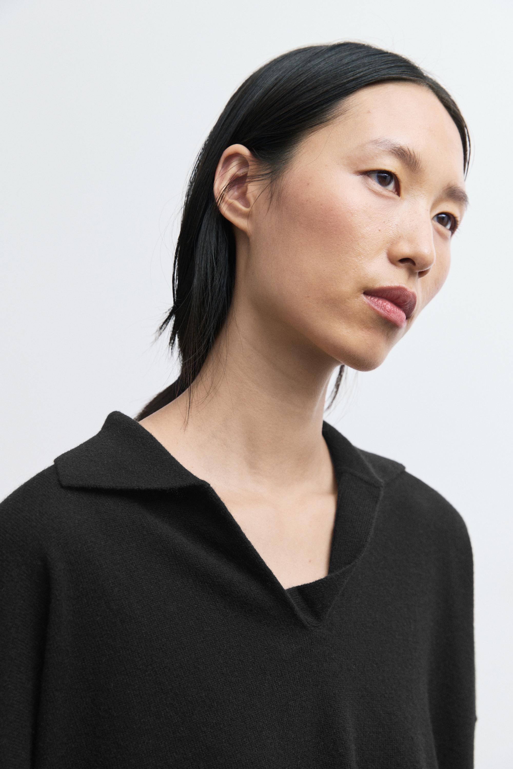 100% cashmere oversize polo collar sweater