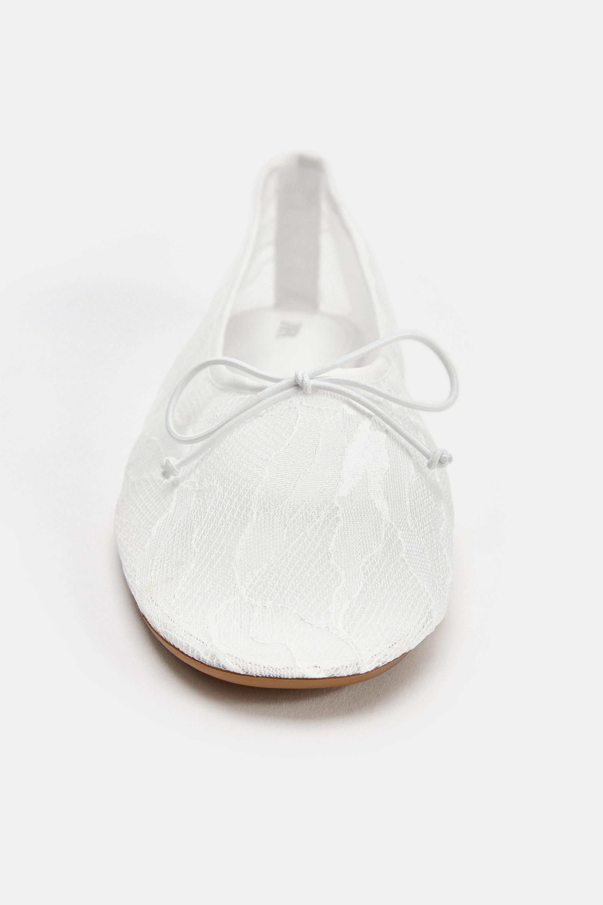 LACE BALLERINA FLATS