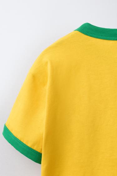 T-SHIRT À INSCRIPTION ET LISERÉ EN CONTRASTE - Jaune de Zara - Image 3