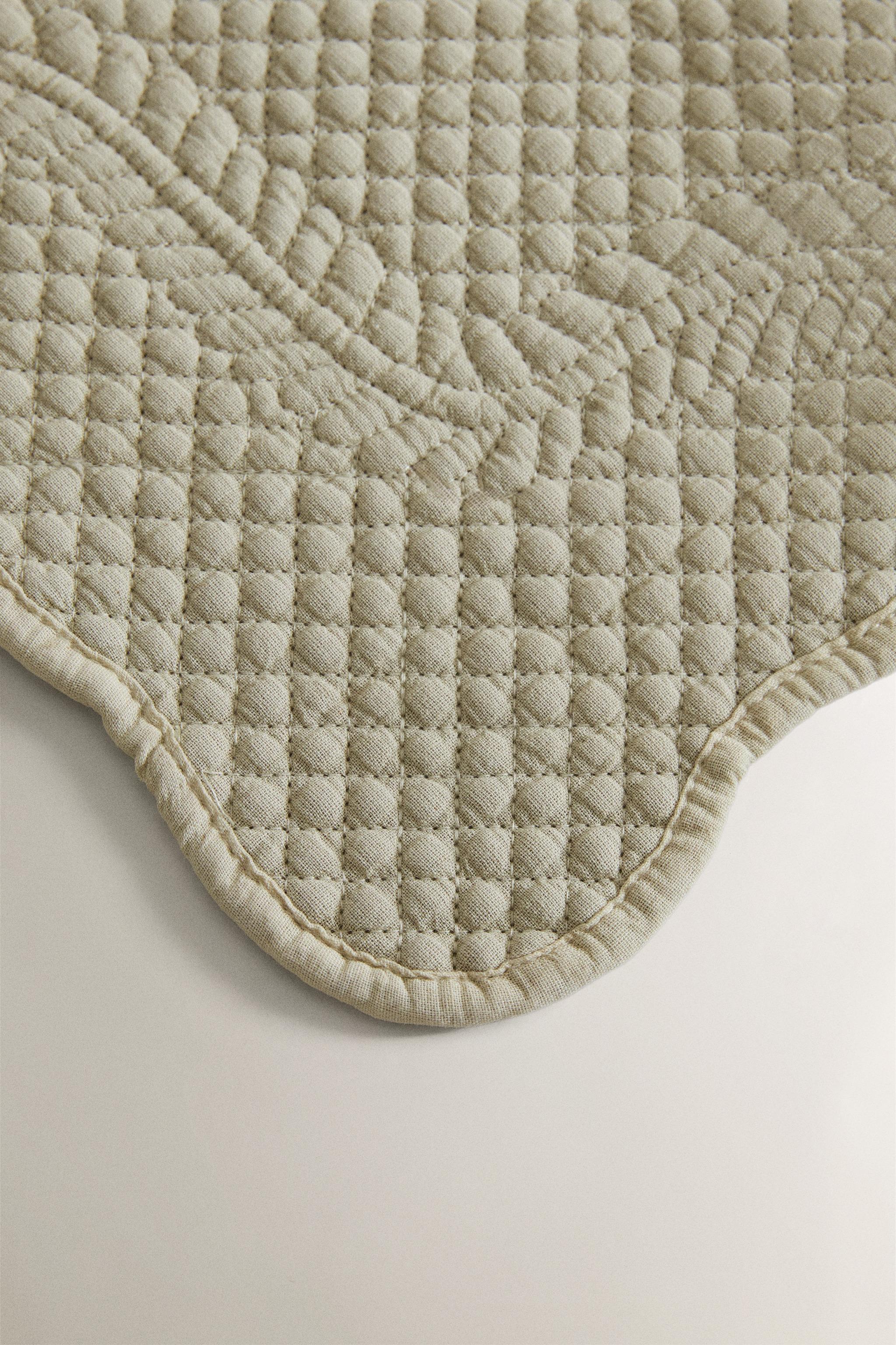 QUILTED PLACEMAT