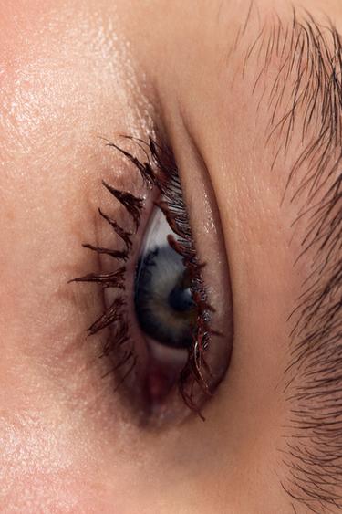 BROWN FULL PIGMENTS MASCARA - BROWN SYRUP الخاص بـ Zara