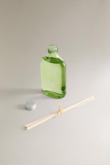 (200 ML) DIFFUSEUR DE PARFUM D’AMBIANCE À BÂTONNETS LIME & PEPPERMINT - Vert lime fluo de Zara - Image 2