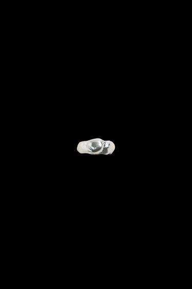 ANILLO METÁLICO IRREGULAR - Plata de Zara - Imagen 0