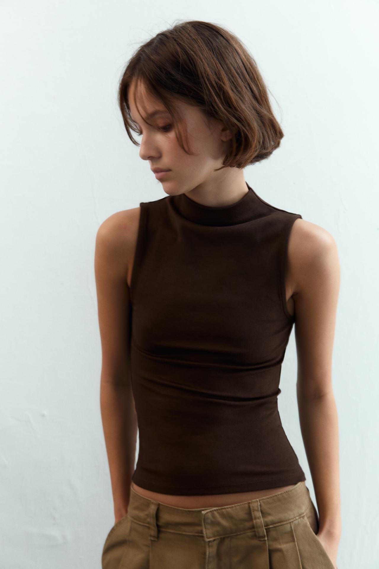 SLEEVELESS TOP — Brown