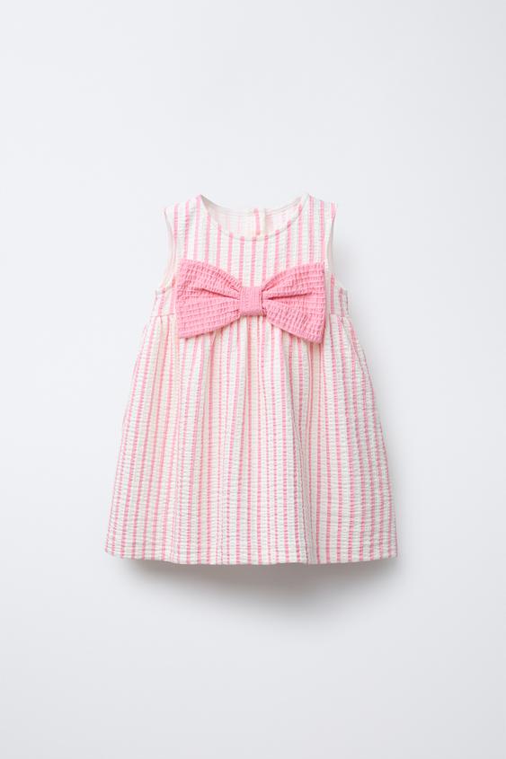 リボン付きプリント柄ワンピース - ピンク | ZARA Japan / 日本