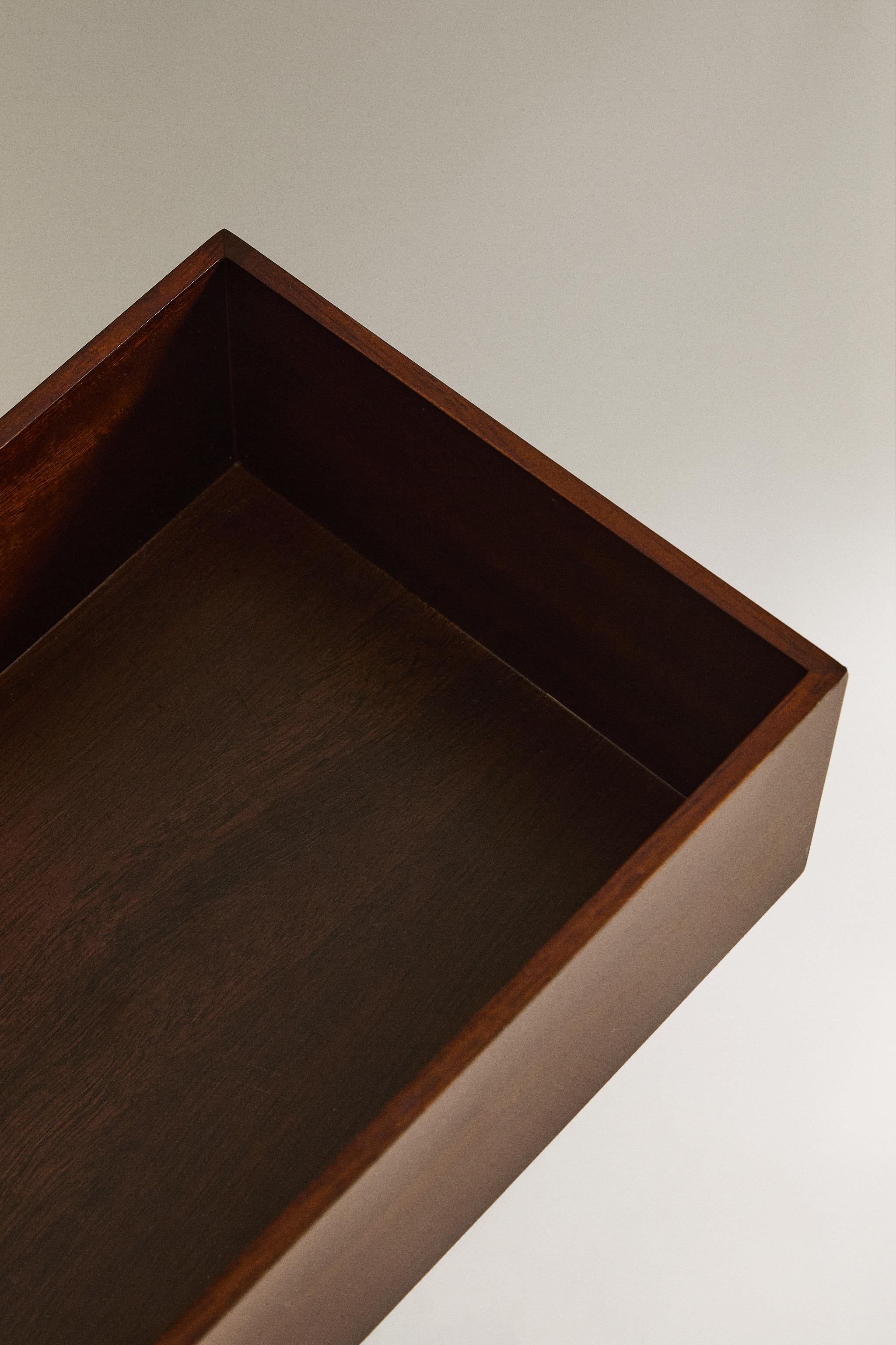 WOODEN MAKE-UP ORGANIZER BOX