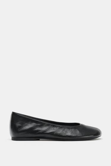FLAT LEATHER BALLET FLATS - Black by Zara