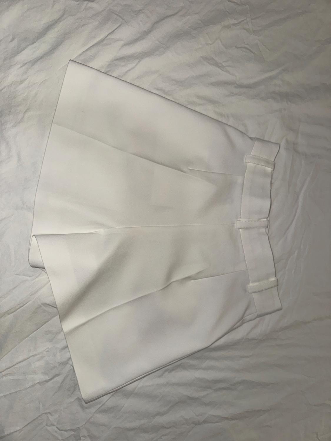 HIGH-WAIST BERMUDA SHORTS - Image 2