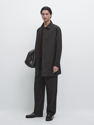 Parka ligera tejido técnico - Negro de Zara