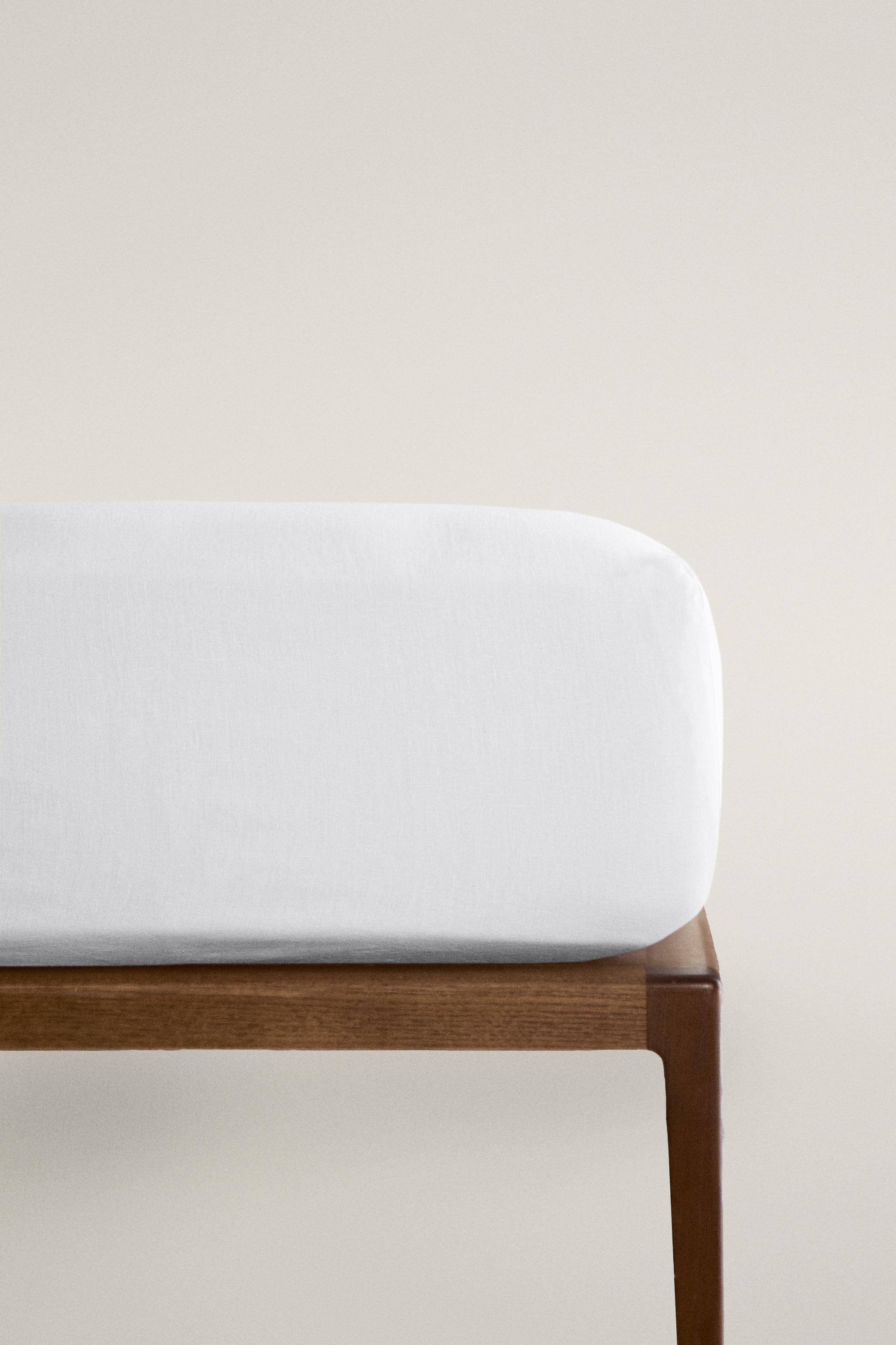 LINEN FITTED SHEET | 11.8" THICK (235 GXM²) — White
