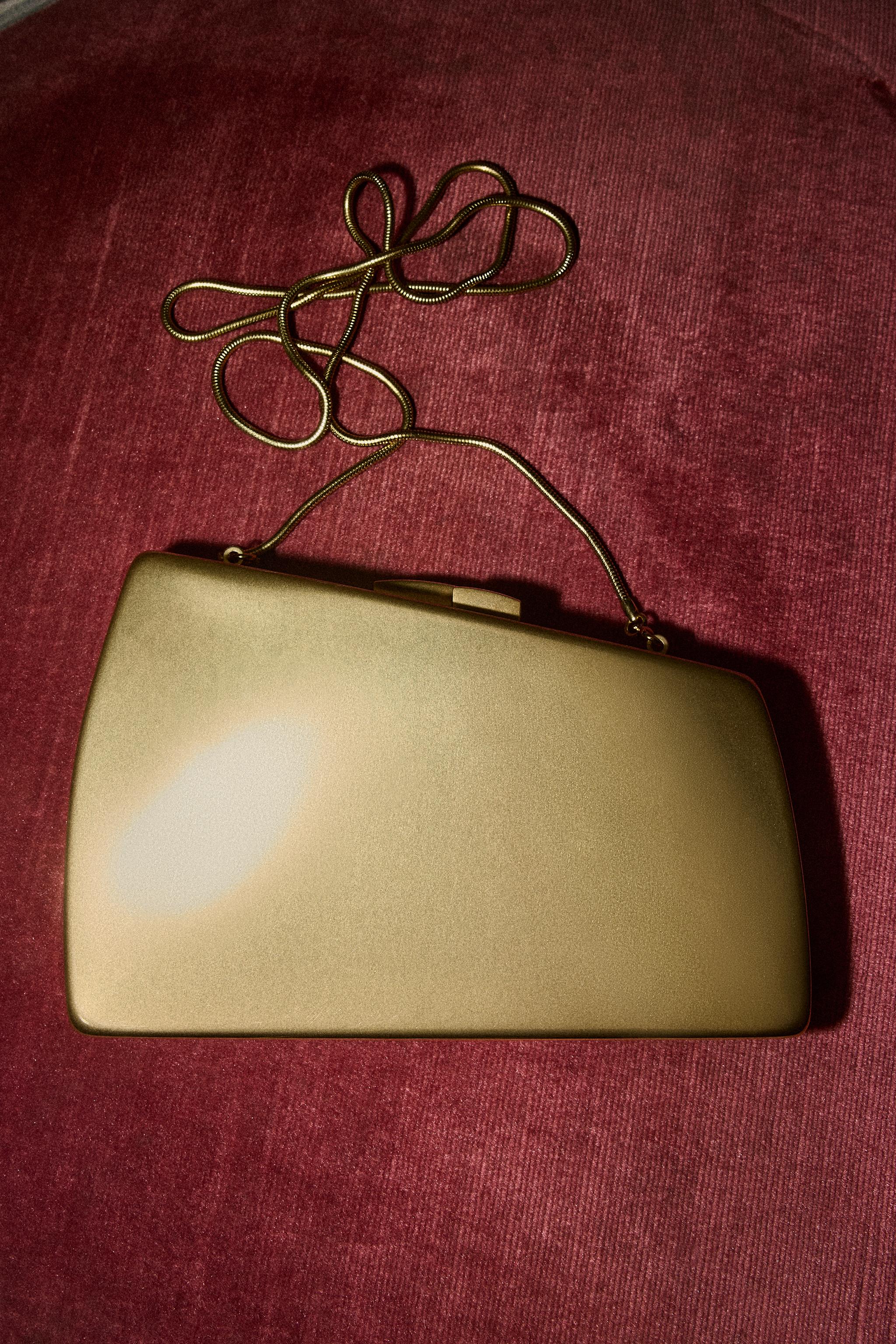 METAL CLUTCH BAG