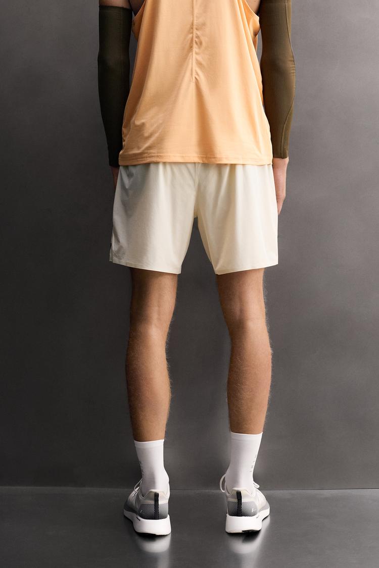 SHORTS PARA CORRER DE 7" 3