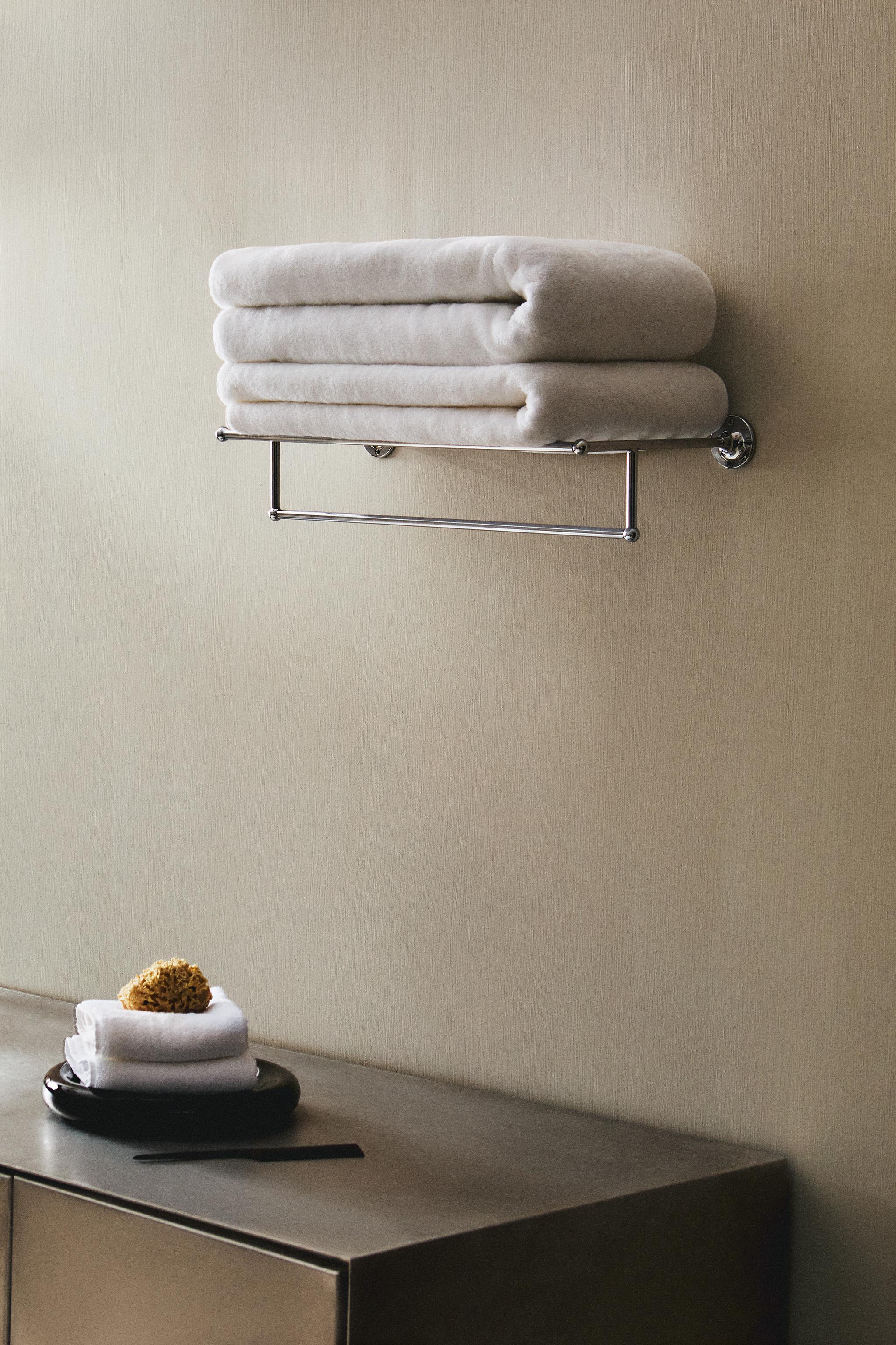 SILVER METAL BATH SHELF — Silver