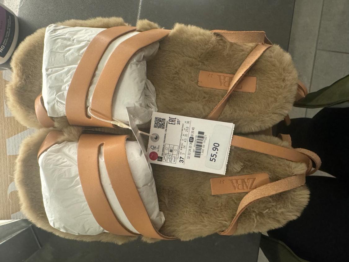 KIDS/ STRAPPY LEATHER SANDALS
