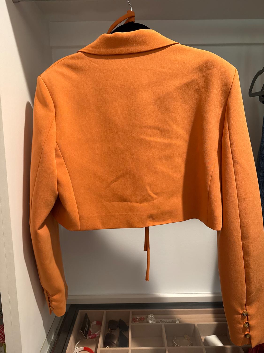 BLAZER CROPPED LAZADAS - Image 2