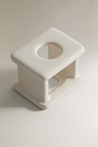PORTE-BROSSE À DENTS CÉRAMIQUE BLANCHE - Écru de Zara - Image 1