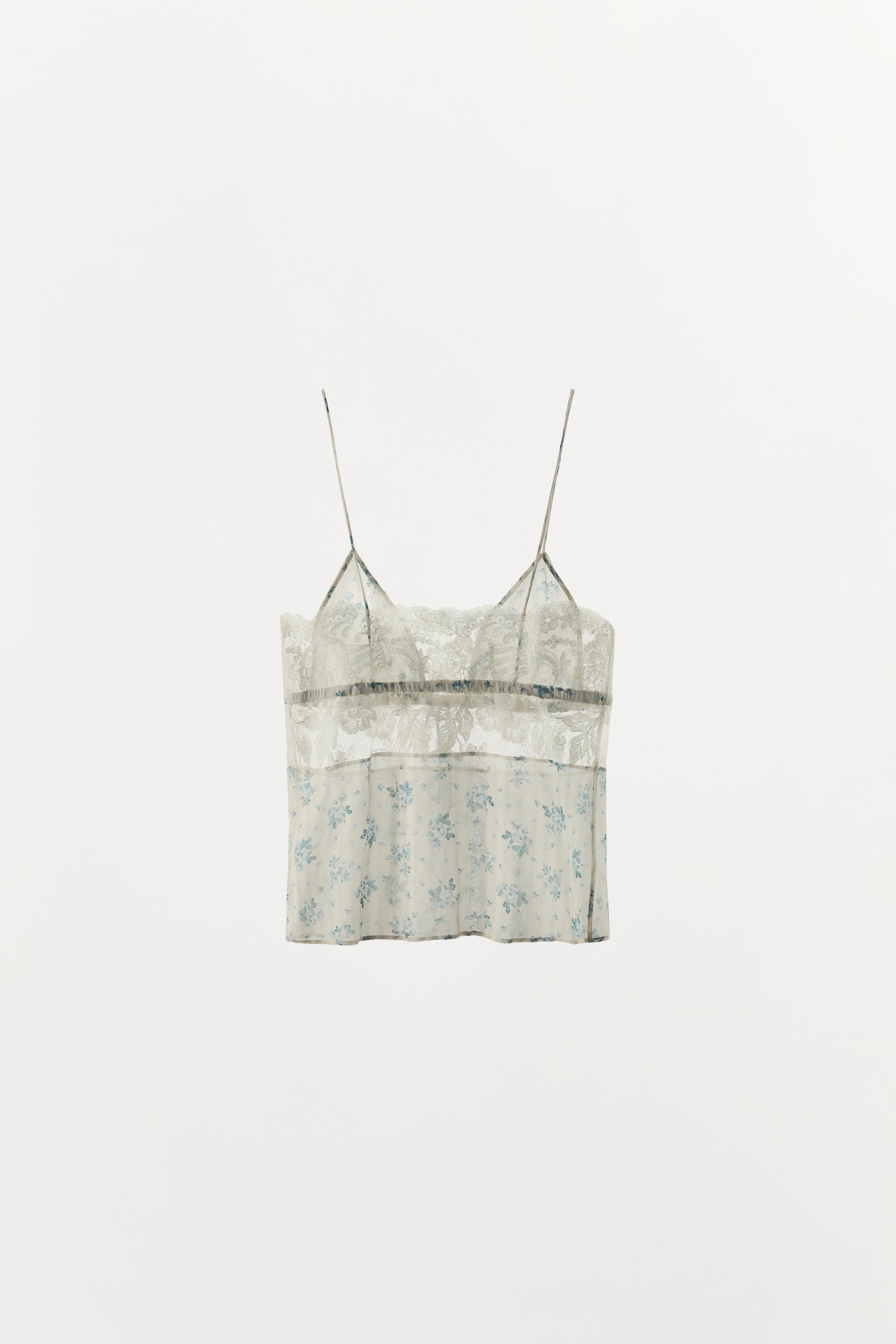 FLORAL LACE PRINT TOP