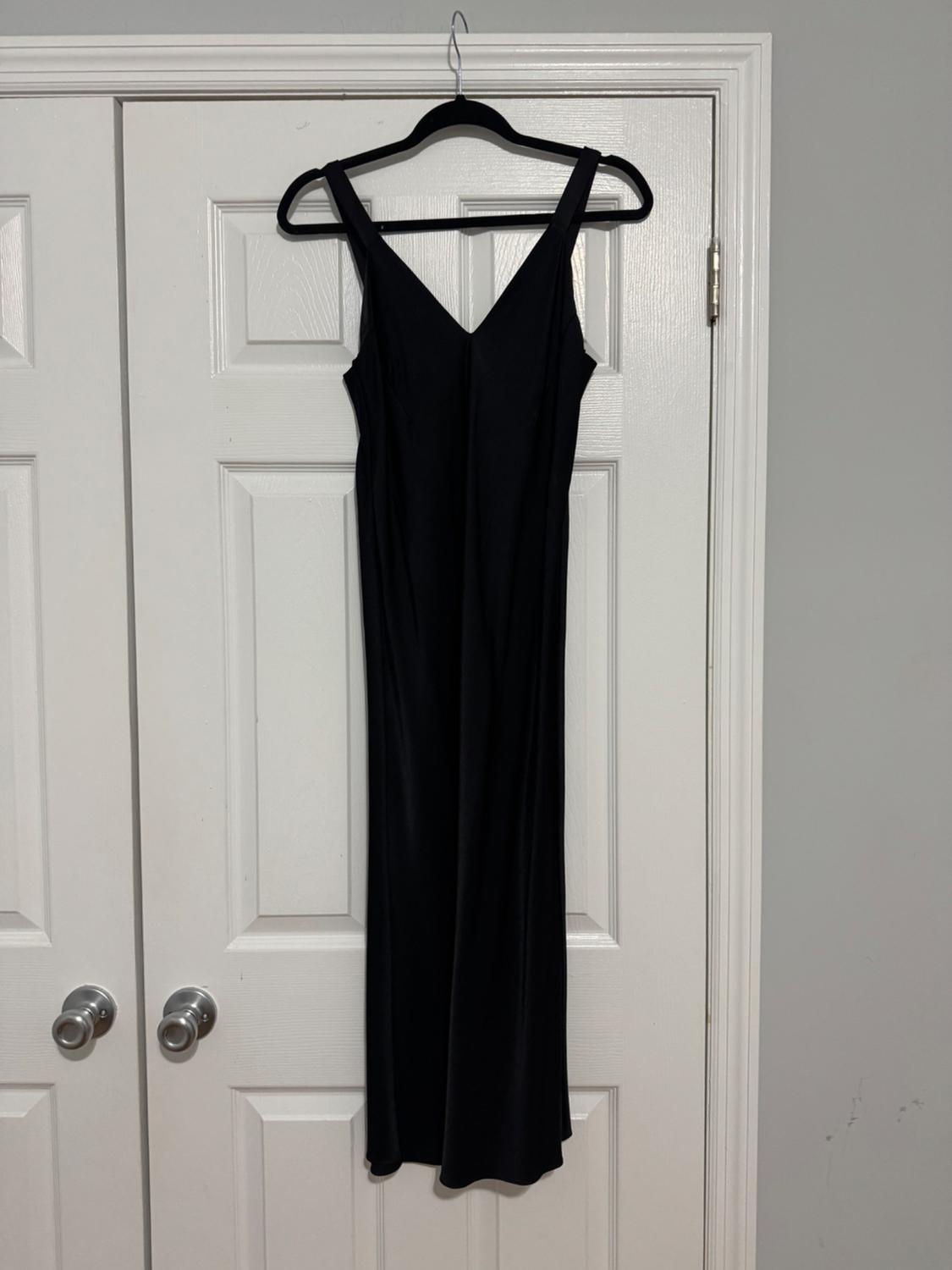 VESTIDO LENCERO SATINADO