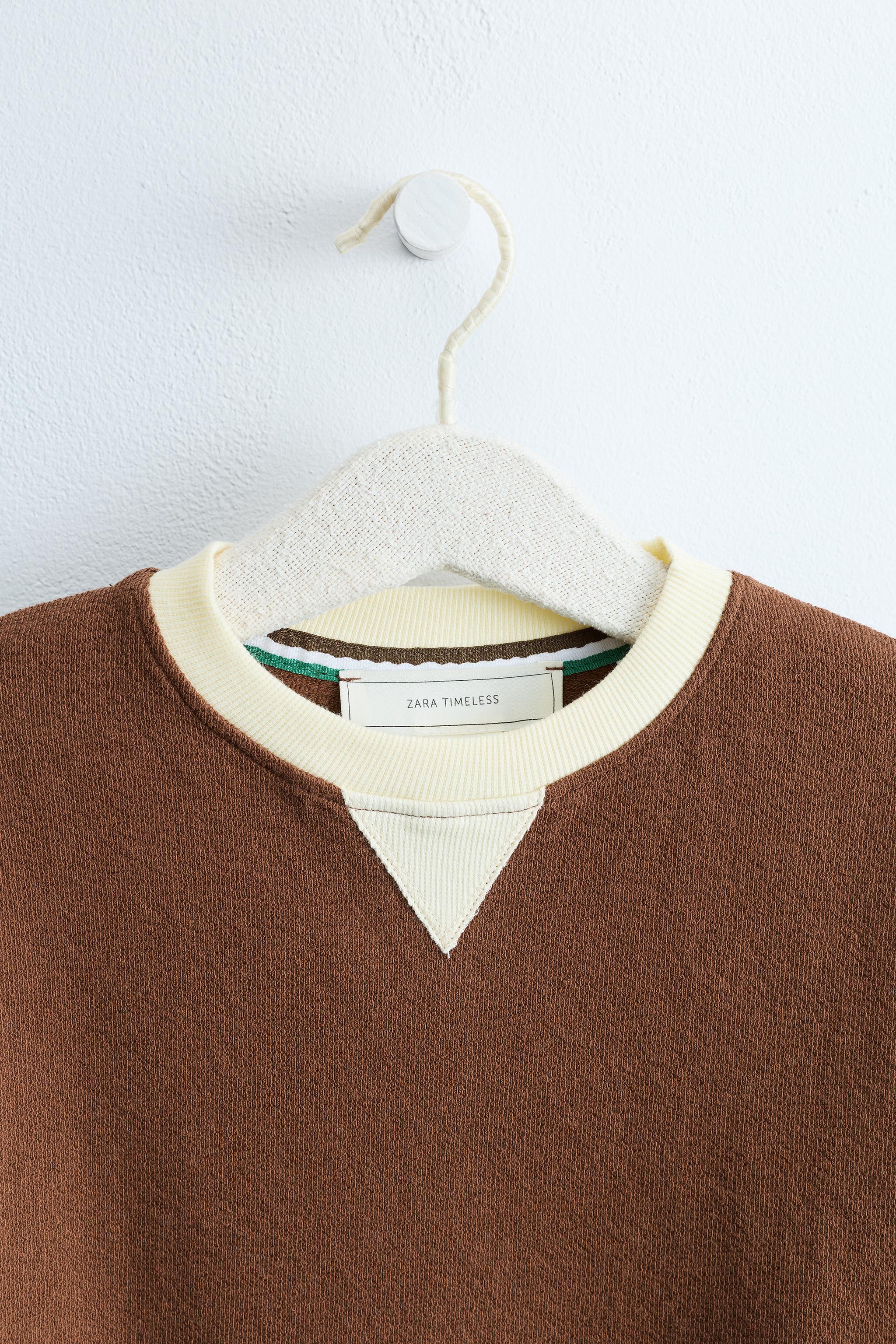ZARA TIMELESS - T-SHIRT COL EN CONTRASTE