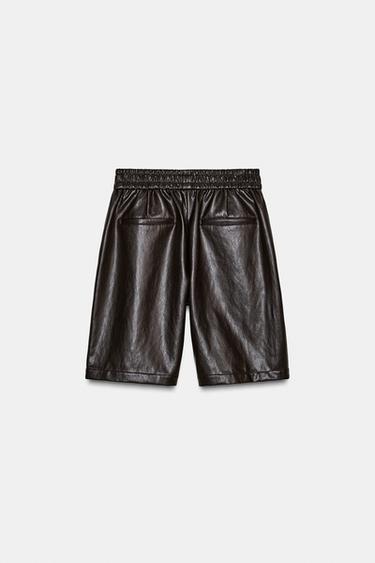 SHORT MATIÈRE SYNTHÉTIQUE - Marron foncé de Zara - Image 6