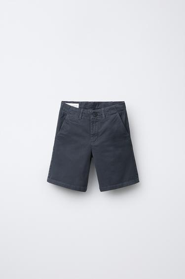БАЗОВЫЕ ПРИТАЛЕННЫЕ ШОРТЫ-БЕРМУДЫ ЧИНОС — СТАЛЬНОЙ СИНИЙ от Zara